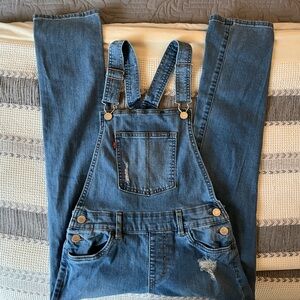 Levi’s Overalls - like new!